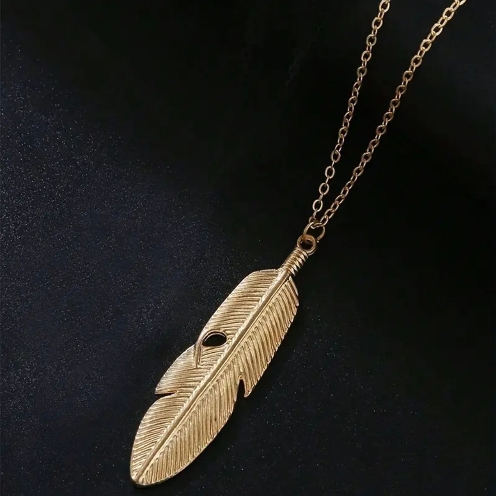 Boho Golden Feather Pendant Necklace